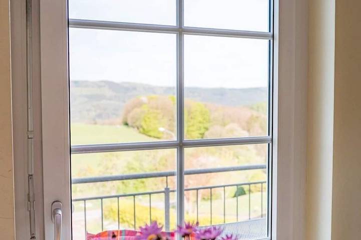 Ferienwohnung für 5 Personen, mit Terrasse und Garten in Rothenberg