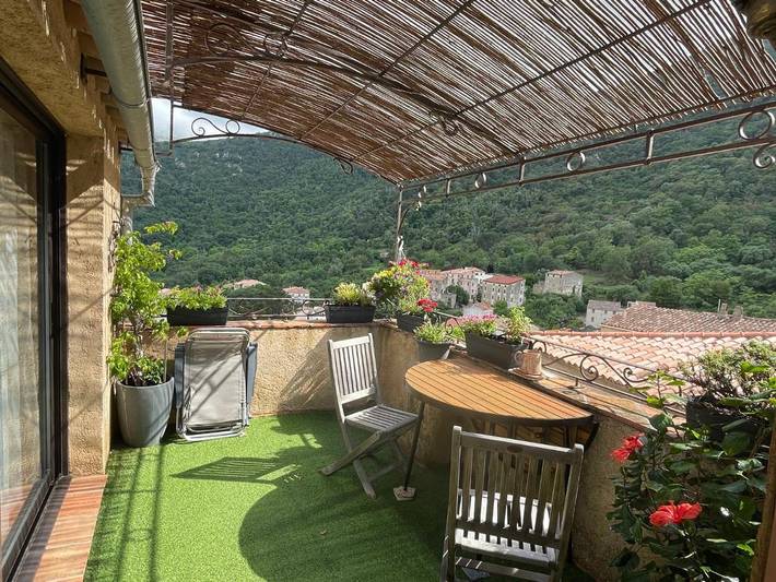 Appartement de vacances pour 4 personnes, avec jacuzzi et terrasse en Corse