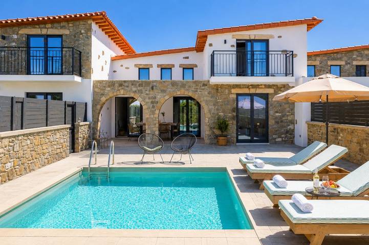 Ferienhaus für 6 Personen, mit Meerblick und Balkon sowie Terrasse und Garten