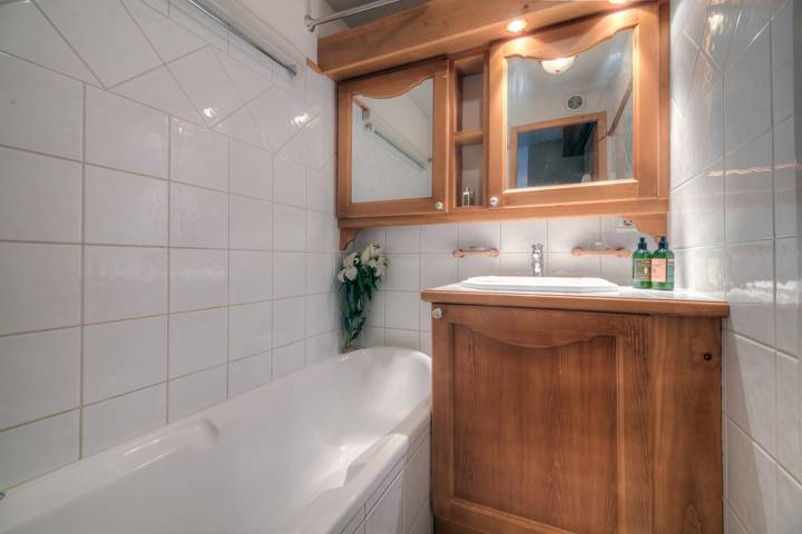 Gîte pour 4 personnes, avec piscine et balcon à Les Houches - 4