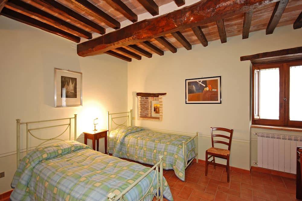 Schönes Grundstück im Grünen, 18 - 28 Personen, privater Pool in Narni, Terni Provinz
