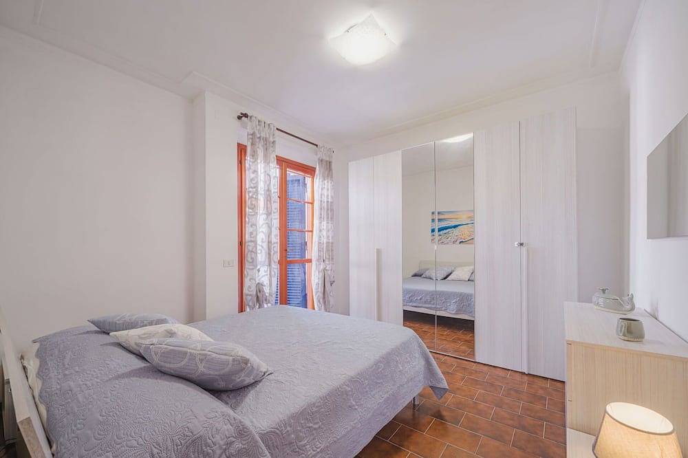 Ganze Wohnung, Herrliche Wohnung mit Klimaanlage,  W-Lan, Tv, Innenhof, Haustiere erlaubt und Parkplatz in Torre del Lago Puccini, Viareggio