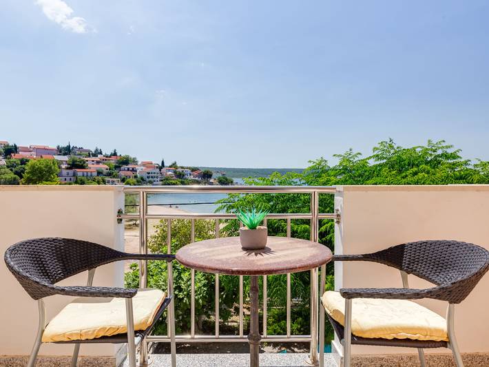 Ferienwohnung für 5 Personen, mit Garten und Terrasse in Maslenica - 4