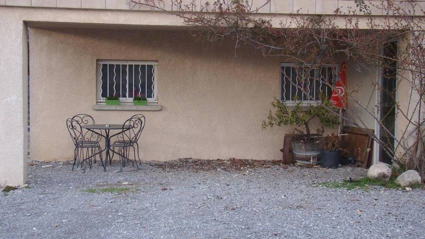 Gîte pour 4 personnes, avec piscine et jardin à Lablachère - 4