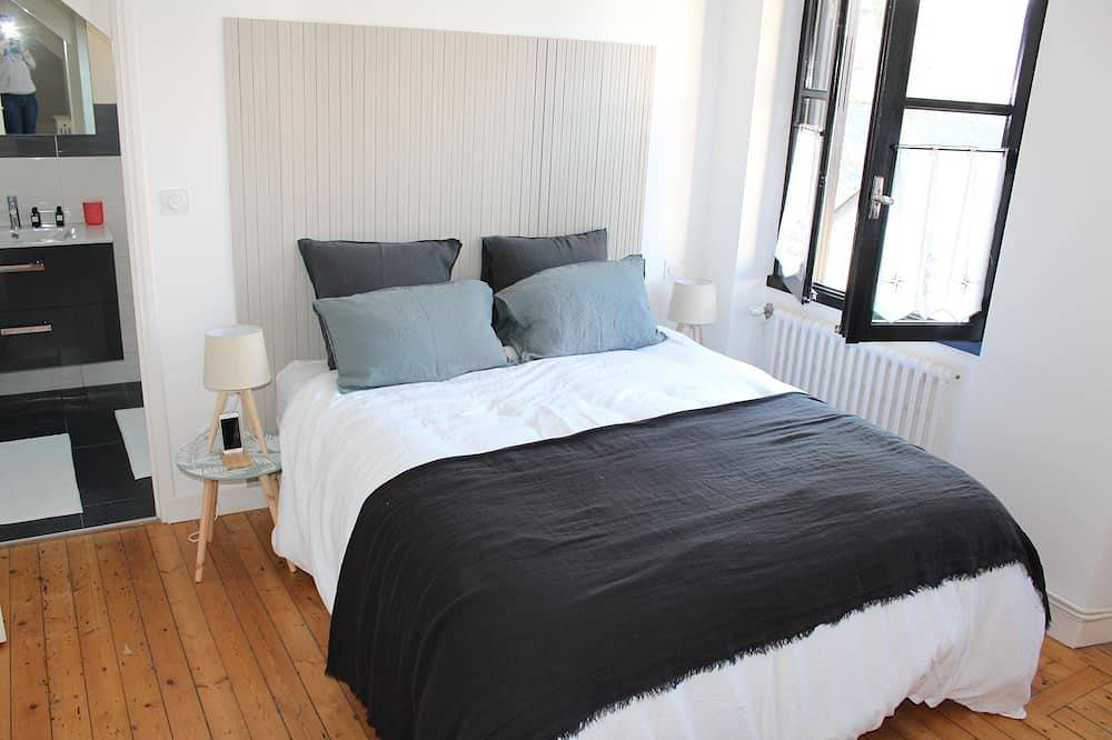 Saint-Malo: house 5 minutes from the beach with jacuzzi, shops nearby in Saint-Malo, Saint-Malo region