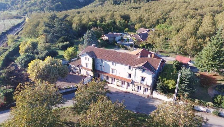 Maison d’hôte pour 5 personnes, avec piscine ainsi que jardin et vue dans l' Isère - 3