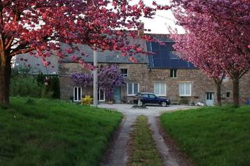 Location de vacances pour 5 personnes, avec jardin à Le Ferré