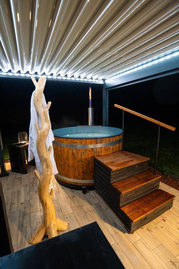 Location de vacances pour 2 personnes, avec Jacuzzi et Terrasse ainsi que Sauna et Vue à Beauval-en-Caux - 2