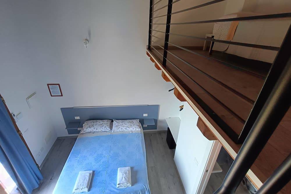 Ganze Wohnung, Zimmer „Iseo“. in Marone, Gemeinde Marone