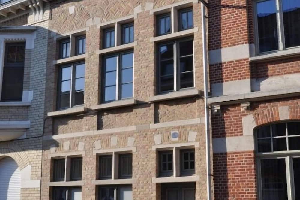 Gezellige vakantiewoning in het hartje van Ieper. Gratis Wifi in Ieper, West-Vlaanderen