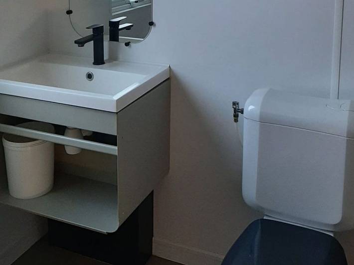 Gemütliches Mobilheim mit Terrasse für 4 Personen in Le Pradet, Mittelmeerküste (Frankreich)