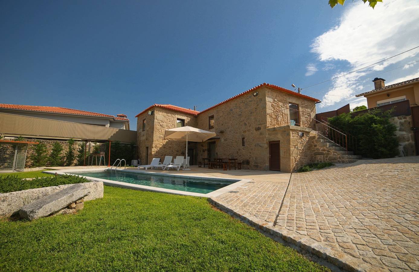 Casa vacanze "Villae Carreiro", con piscina, aria condizionata, Wi-Fi, giardino e terrazza in Braga, Distretto de Braga