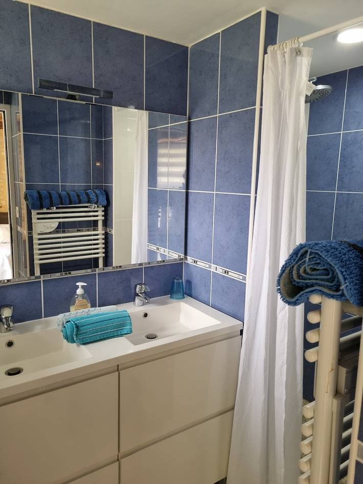 Camera 'Lune' con piscina condivisa, Wi-Fi e aria condizionata - Table d'Hôtes in Salignac-Eyvigues, Périgord Noir