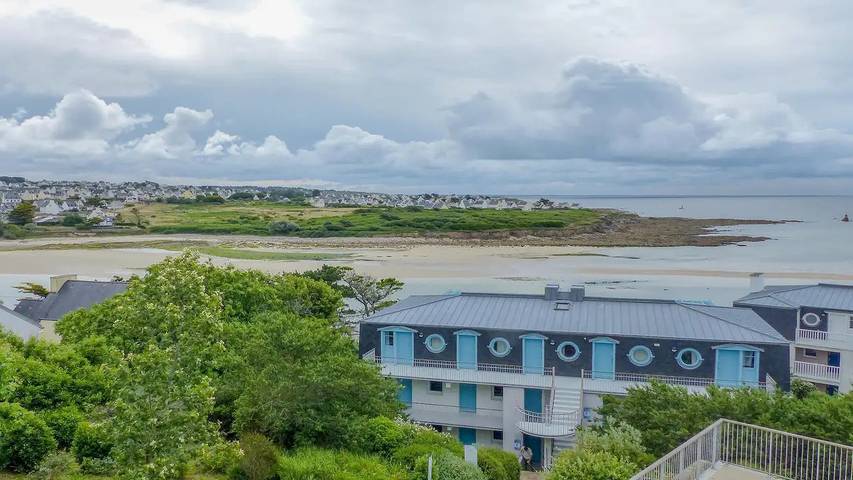 Gîte pour 5 personnes, avec piscine dans Plage Tres-Cadec - 3