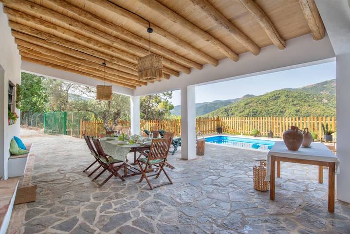 Country House "Casa Rural Monte Dios" in the Mountains with Pool and Bbq in Jubrique, Málaga Province