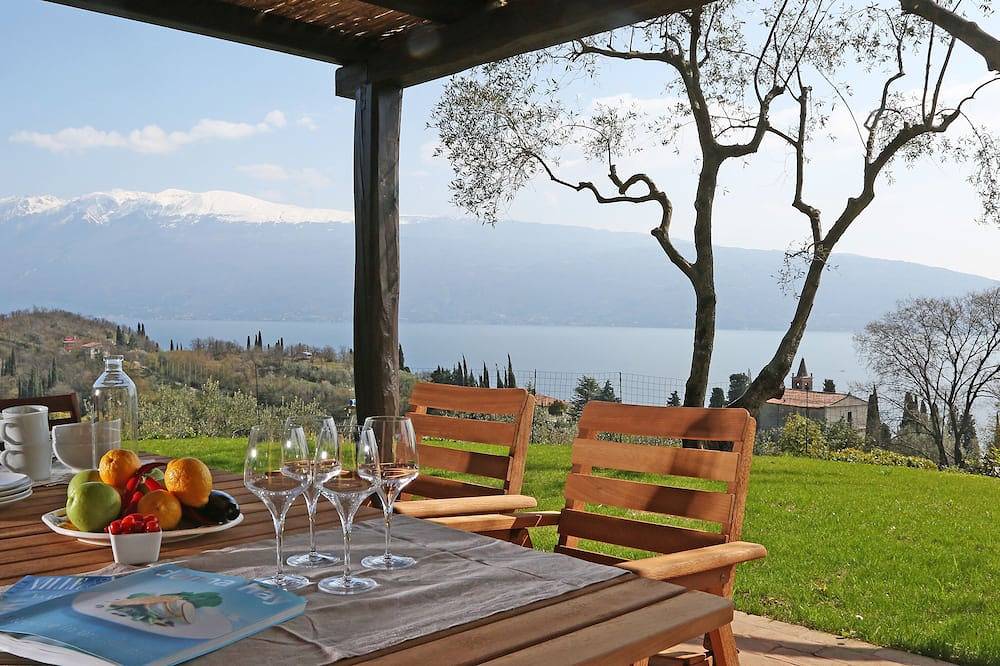 Villa dei Rosmarini auf dem Golf in Toscolano-Maderno, Gardasee-Berge