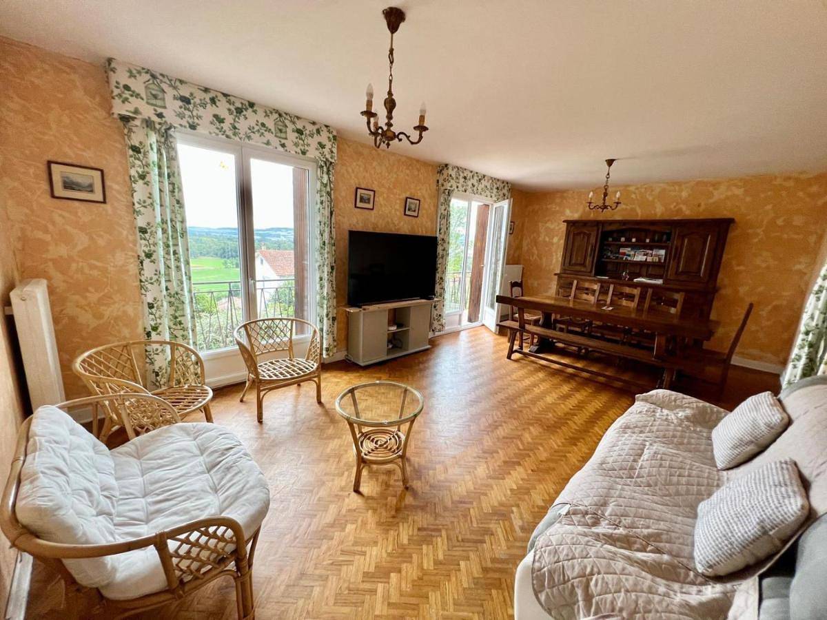 Standard Villa in Orbeil (Puy-de-Dôme), Parc Naturel Régional Livradois-Forez