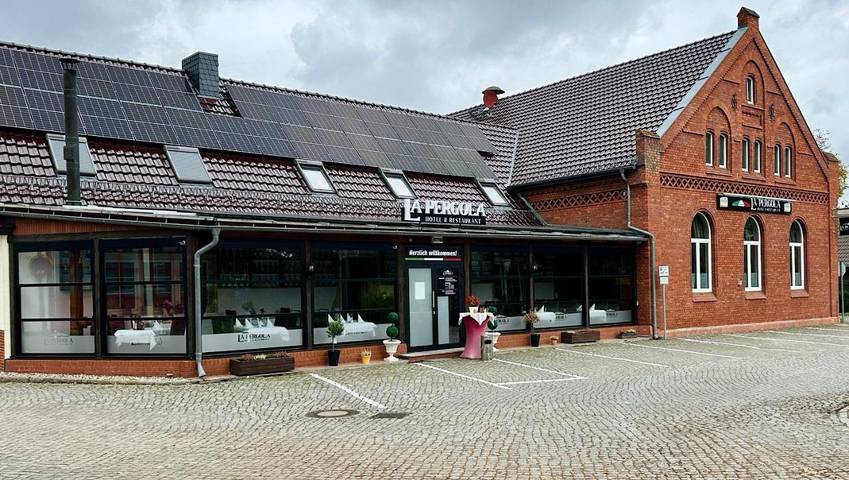 Hotel, mit Terrasse in Kolkwitz - 2
