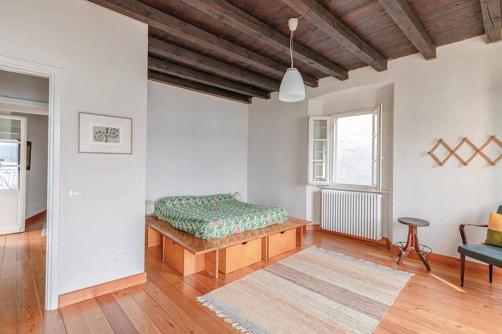 2 bedroom awesome home in Orta San Giulio No in Orta San Giulio, Orta søen