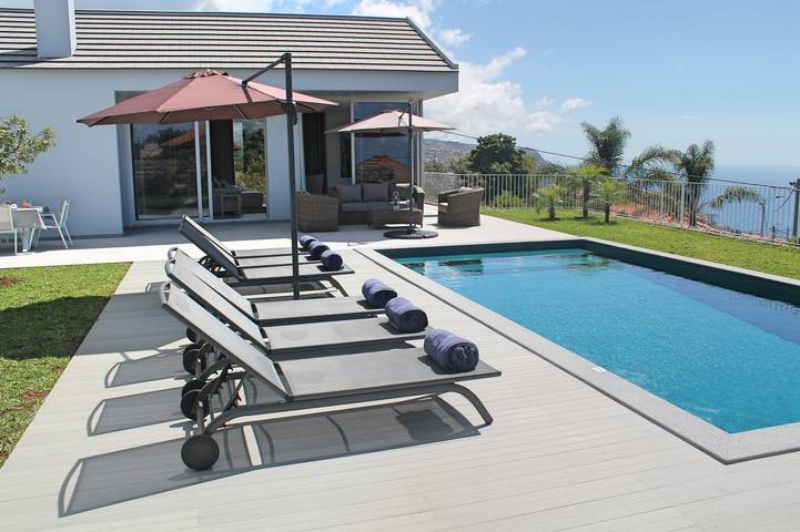 Villa para 6 pessoas, com Vista para o mar e Varanda e ainda Jardim and Piscina em Madeira