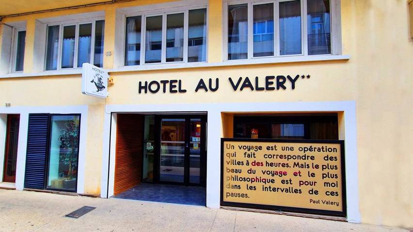 Hôtel pour 2 personnes dans Theatre Moliere Scene Nationale