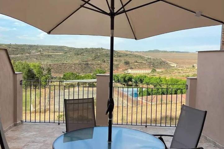 Location de vacances pour 5 personnes, avec piscine et terrasse dans Garrigues