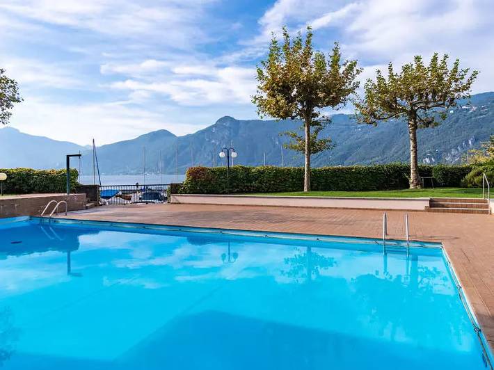 Gîte pour 6 personnes, avec piscine et balcon à Lierna - 2