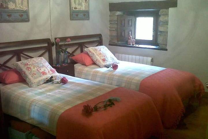 Entire apartment, Country Cottage / Bilbao in Gordexola, Cordillera Cantábrica