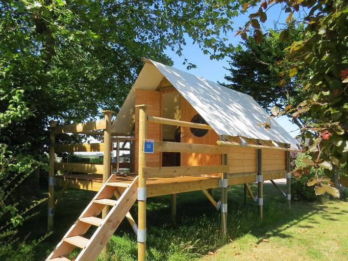 Camping pour 2 personnes, avec bassin pour enfant et piscine dans Plages du débarquement - 2
