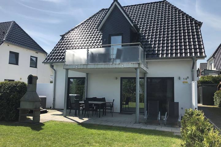 Ferienhaus für 6 Personen, mit Balkon und Sauna sowie Garten in Göhren-Lebbin - 4