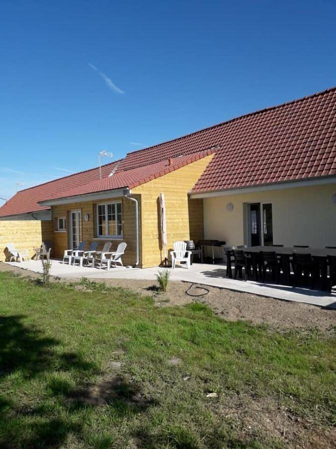 Location de vacances pour 7 personnes, avec Terrasse ainsi que Jardin et Vue à Verton - 3