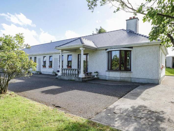 Ferienhaus für 4 Personen, mit Garten und Ausblick in County Sligo