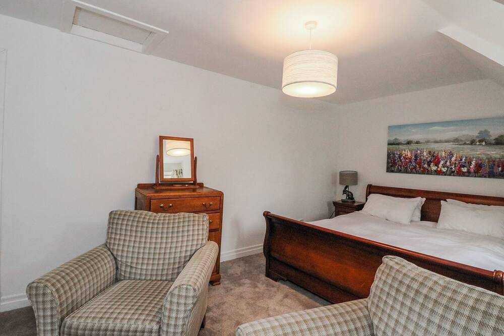 Sycamore, pet friendly, with a garden in Inveraray in Argyll & Bute