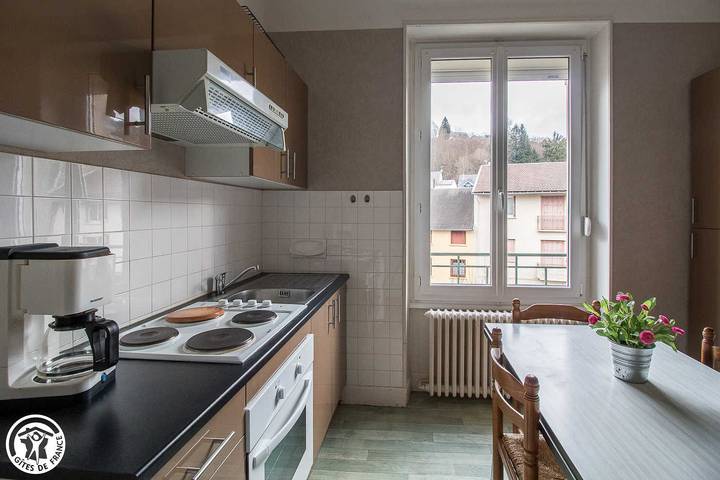 Gîte pour 2 personnes, avec jardin, animaux acceptés dans Station de ski de La Bourboule - 3