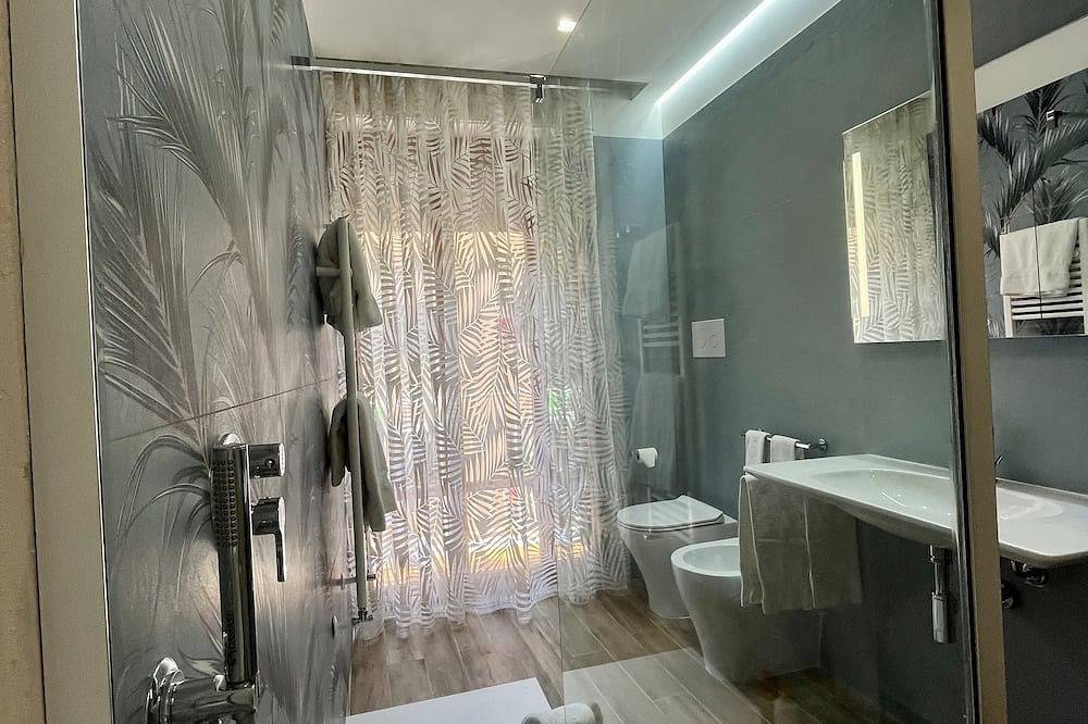 Ganze Wohnung, [The Peach 2] Large flat in downtown in Trapani, Trapani Provinz