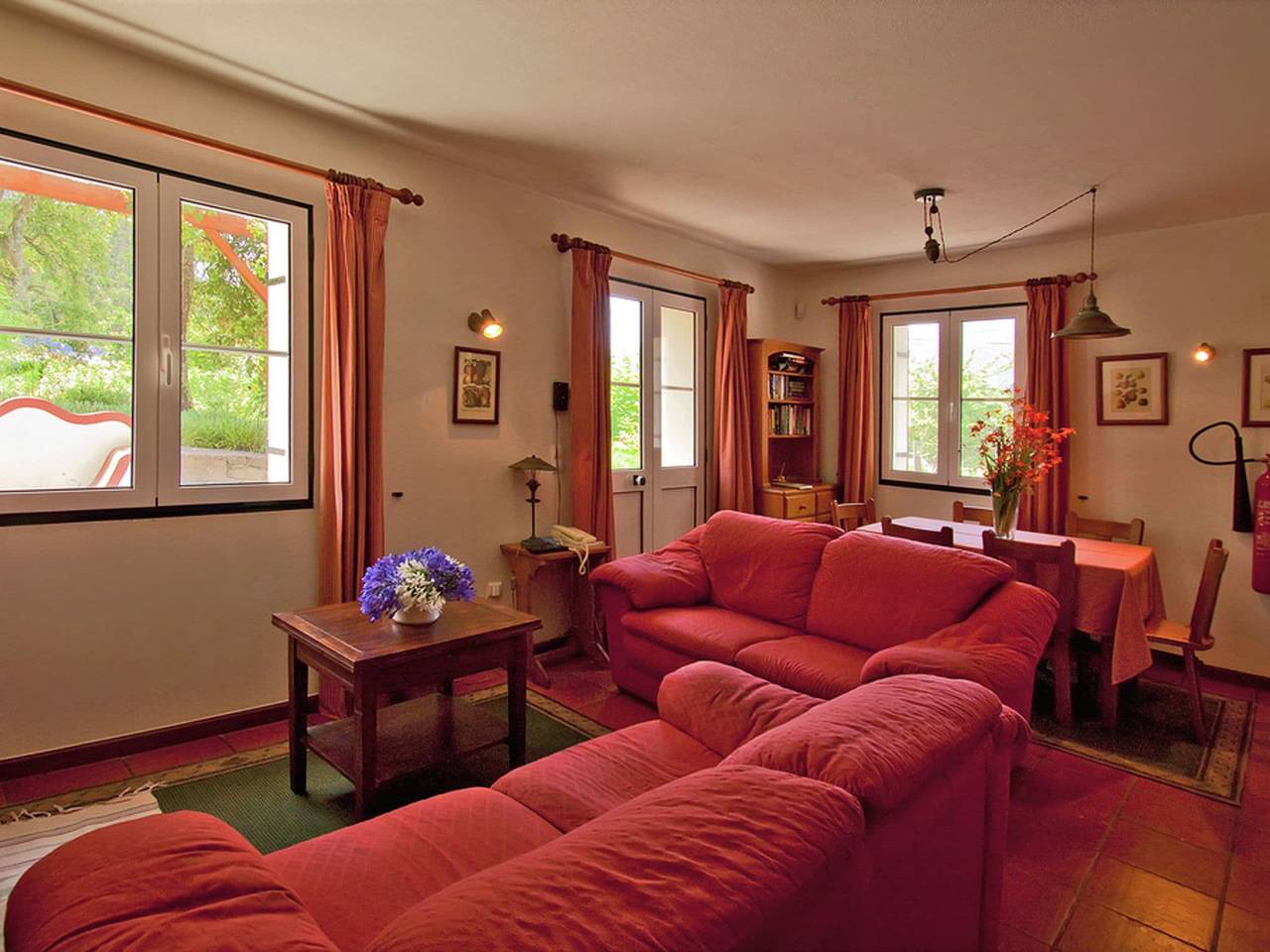 Hütte auf Madeira nahe Golfplatz Santo da Serra in Santo António da Serra, Madeira