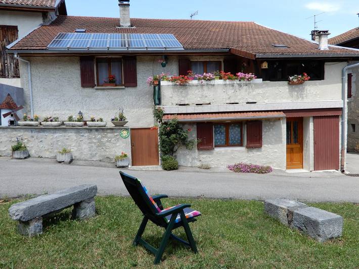 Gîte pour 4 personnes, avec jardin dans La Buissière