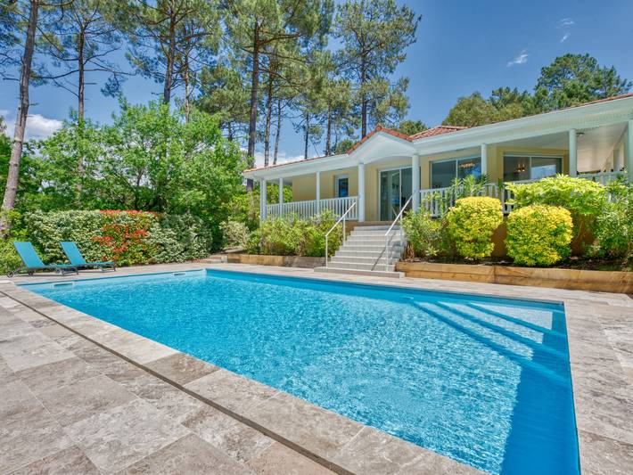 Maison de vacances pour 6 personnes, avec jardin ainsi que piscine et terrasse dans Lac de Lacanau