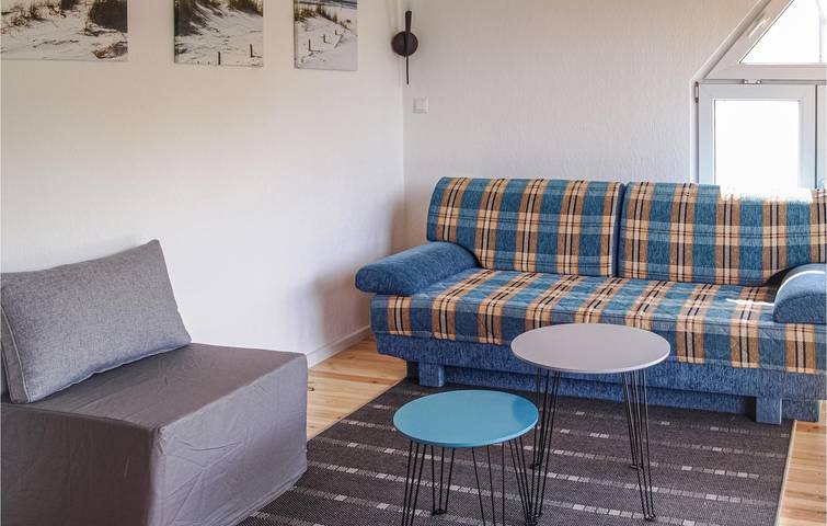 Gemütliche Wohnung mit Terrasse und Parkplatz, 2,5 km zum Strand in Mirow, Mecklenburg-Strelitz