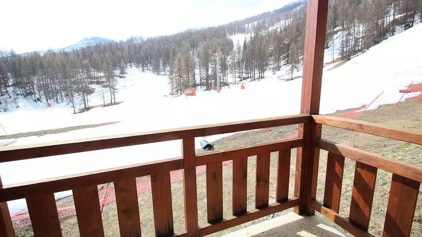 Chalet pour 7 personnes, avec terrasse ainsi que vue et piscine à Puy-Saint-Vincent - 3