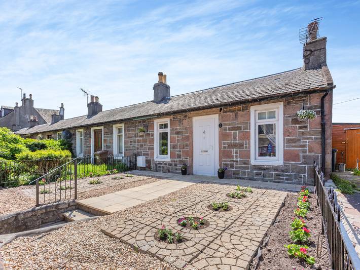 Cottage for 4 people, with garden in Moray Firth