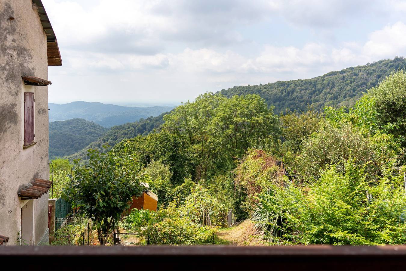 Entire apartment, Holiday Home 'Casa Vacanze Fenera' with Mountain View, Shared Terrace and Wi-Fi in Valduggia, Vercelli Province