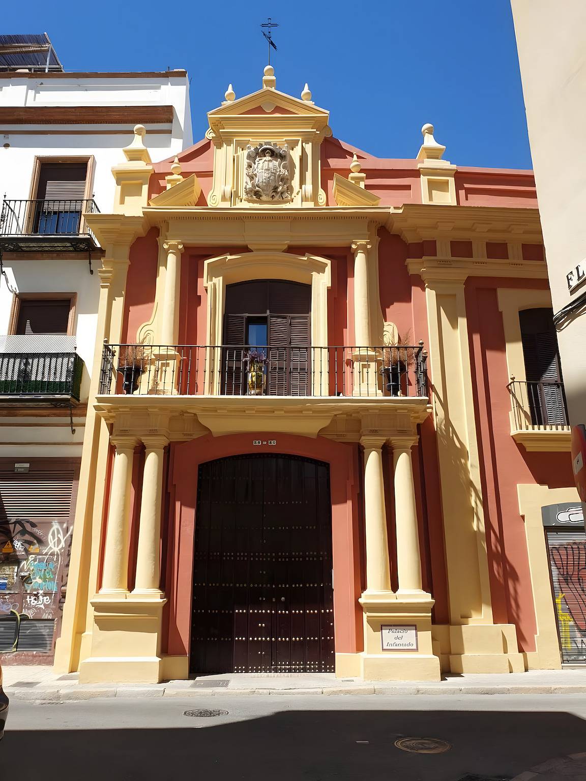 Ganze Wohnung, Apartment 'Santa Ana - Palacio Del Infantado' with Wi-Fi and Air Conditioning in Casco Antiguo, Sevilla