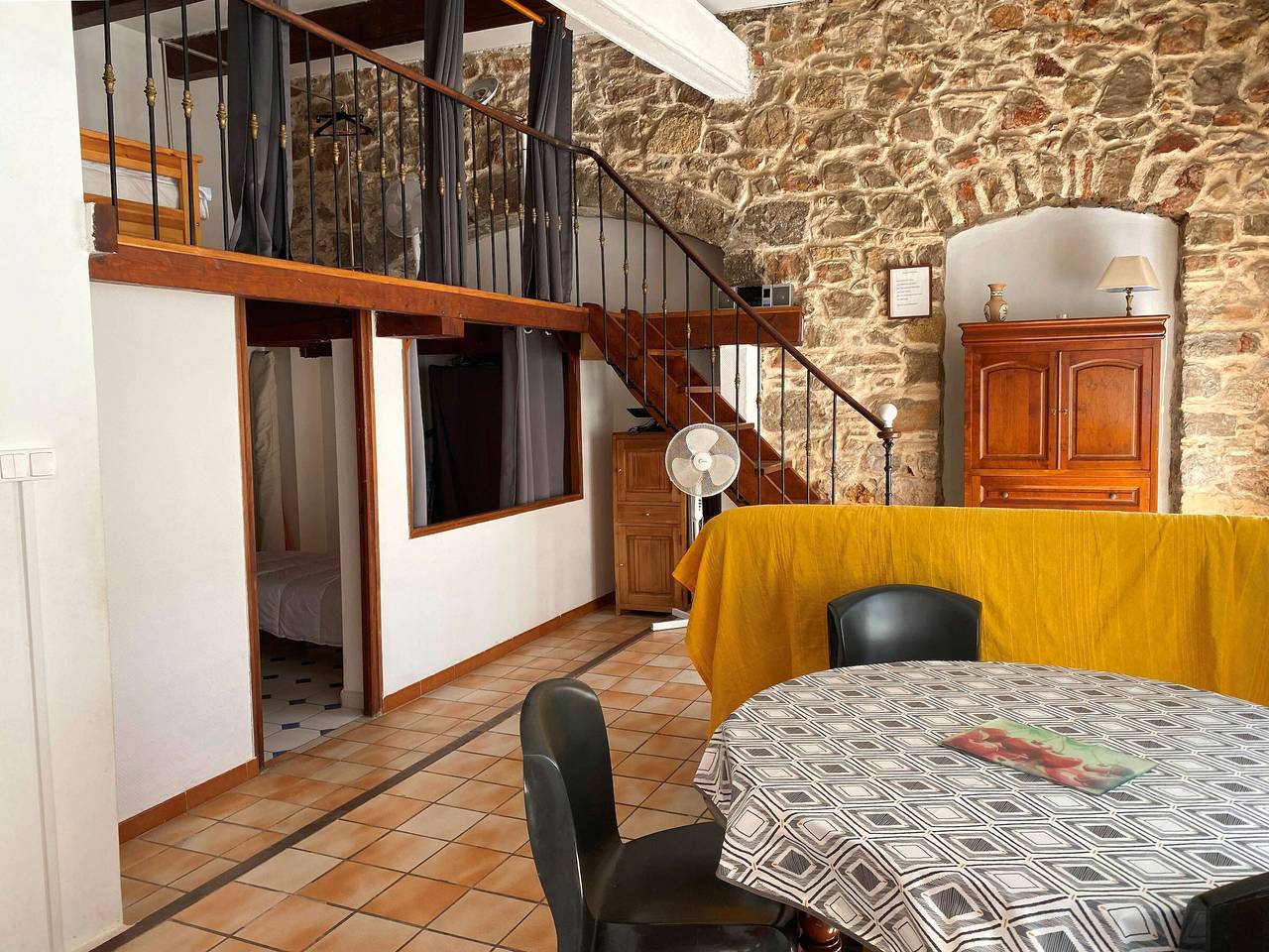 Appartement entier, Appartement T3 au calme avec extérieur privatif, proche étang, tout équipé, 3 chambres. in Balaruc-les-Bains, Côte méditerranéenne (France)