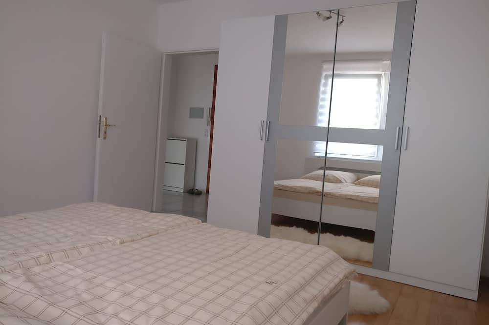 Ganze Wohnung, Idyllisch an der Weinstraße. Vom Staatsgast bis zum Weinwanderer in Deidesheim, Pfälzer Rheinebene