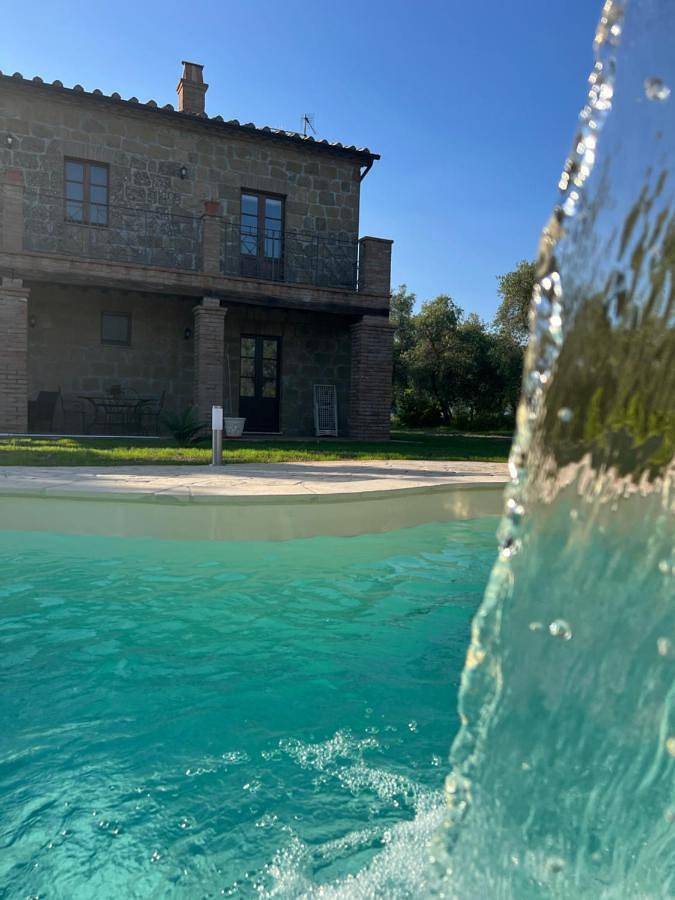Gîte pour 2 personnes, avec jacuzzi et piscine ainsi que jardin et terrasse à Pitigliano - 2