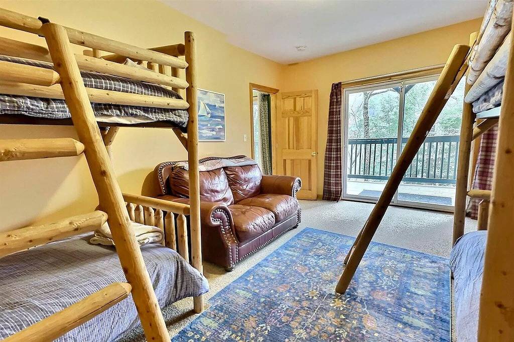 Waterfront cozy cabin near Mt. & Lake Sunapee in Newbury (NH), Lake Sunapee