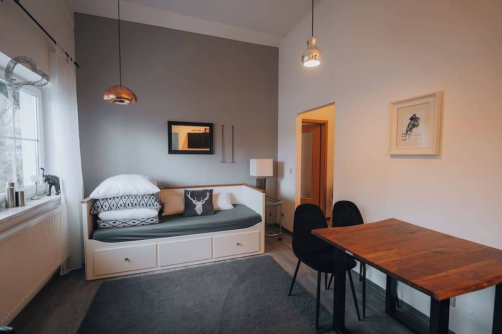 Ganze Wohnung, Ferienwohnung Komfort mit Blick auf die Allgäuer Alpen in Buchenberg, Bayerisch Schwaben
