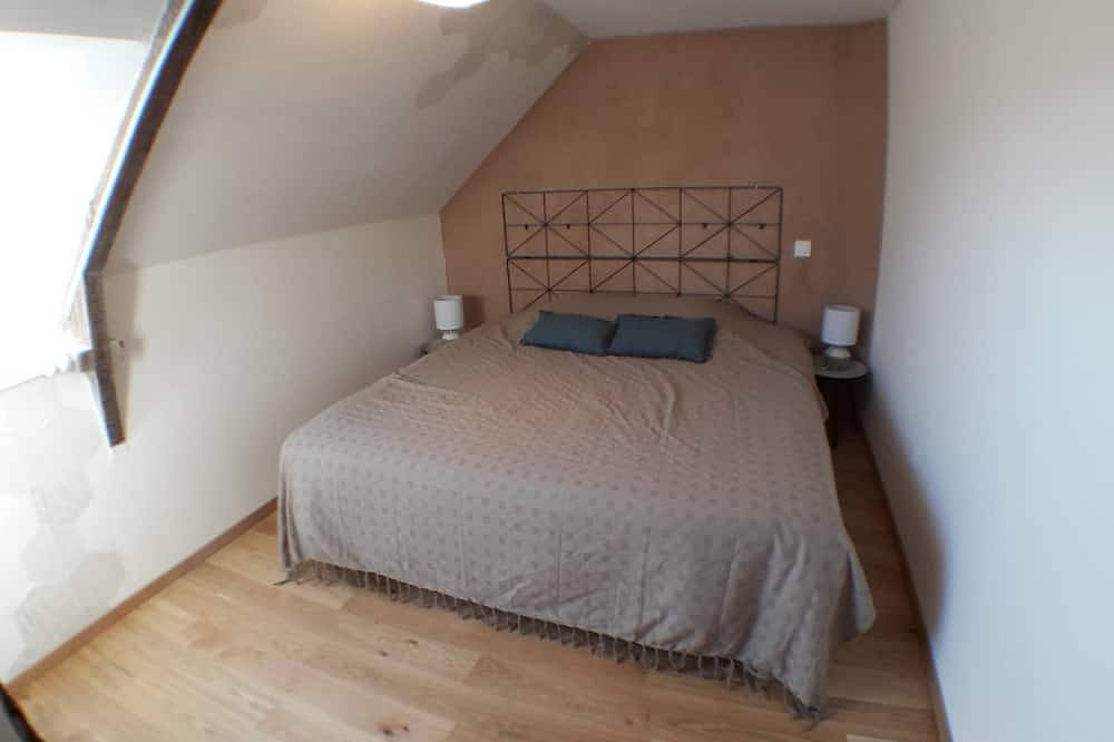 Traditional Penty 200m from Betahon beach - Equipped for telecommuting in Betahon, Ambon