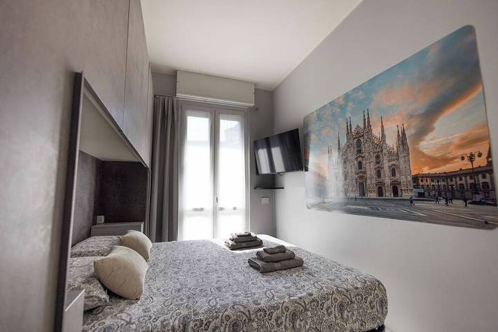 Appartamento intero, Spazioso appartamento con terrazzo Navigli, Bocconi in Milano, Provincia di Milano